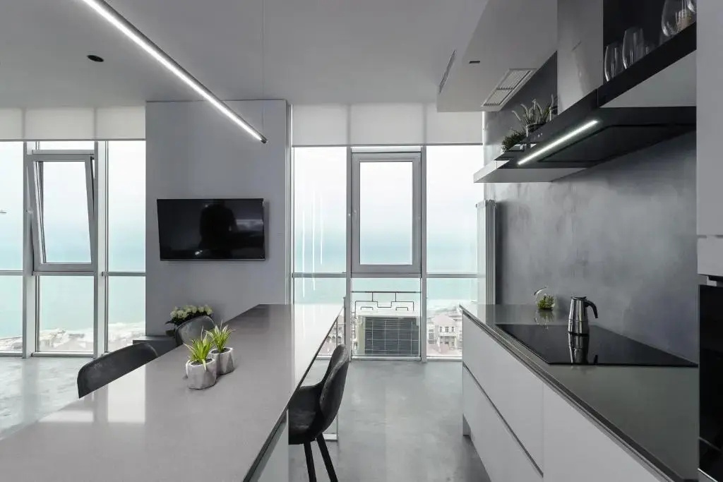 Sea and Sky Apartment