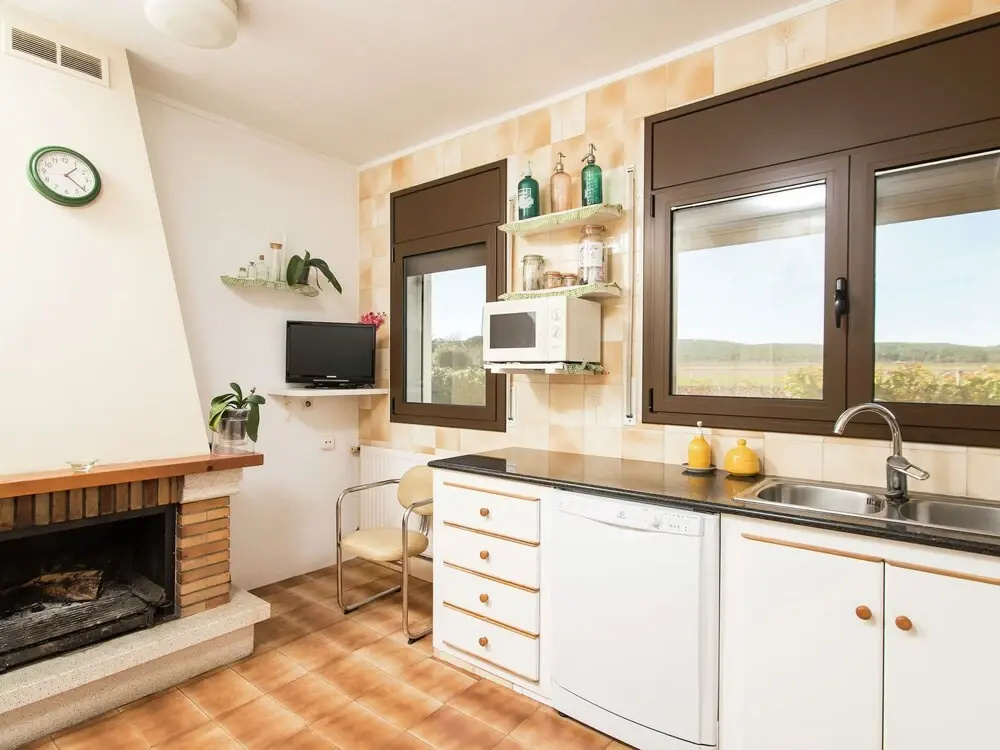 Beautiful Detached Holiday Home With Swimming Pool and Garden Near the Coast