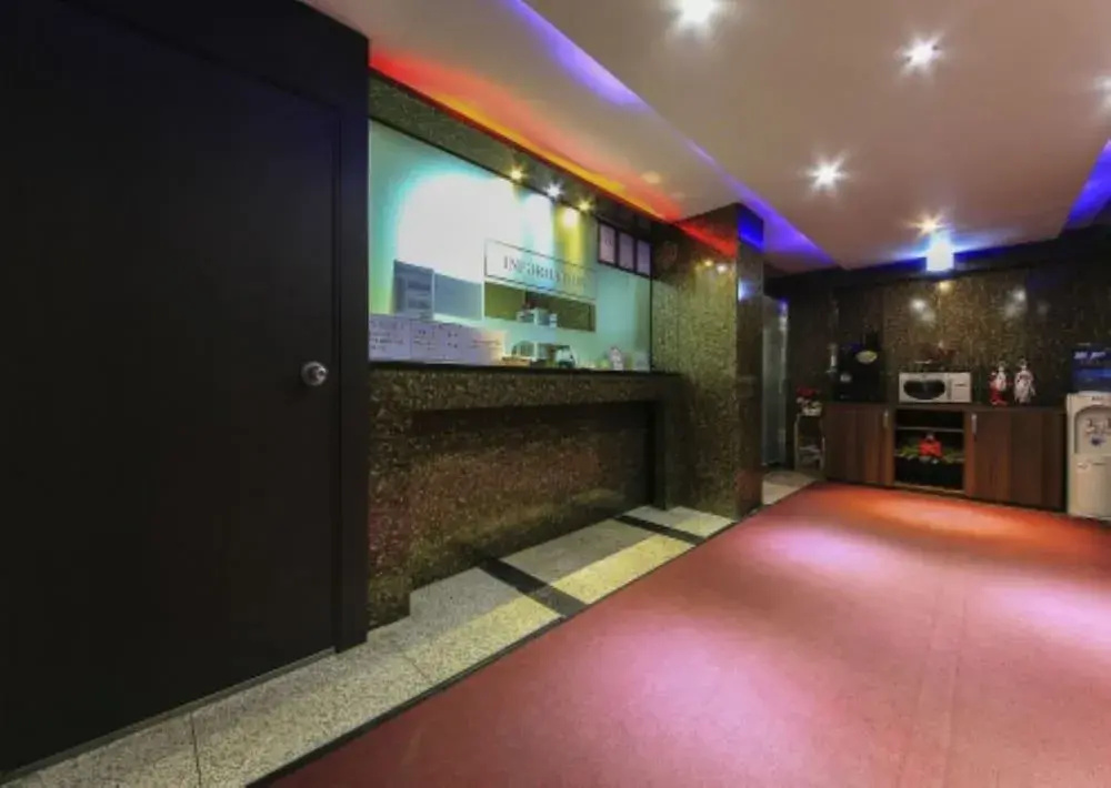 Hotel M