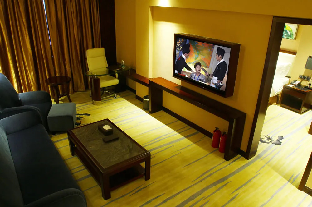 Gang Run Ming Yue Hotel