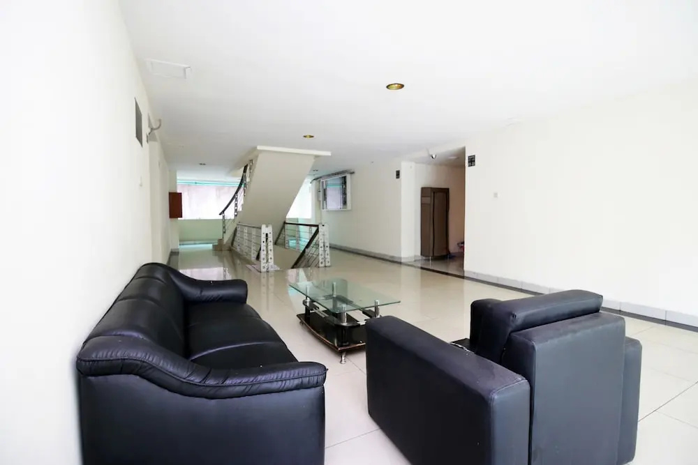 Airy Kuningan Karet Pedurenan 68 Jakarta