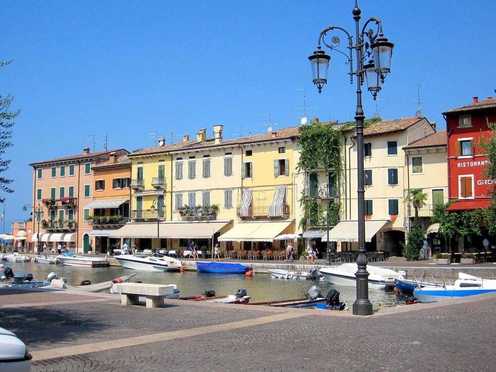 Snug Holiday Home in Lazise With Heating, Near Lake Garda