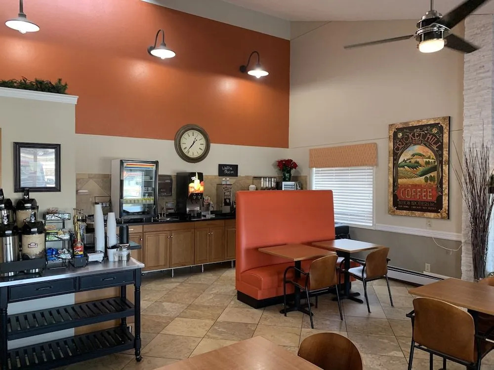 Nichols Inn & Suites