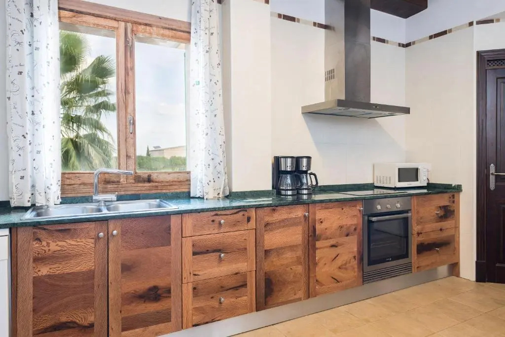 Villa El Palmeral Casa con piscina en Petra