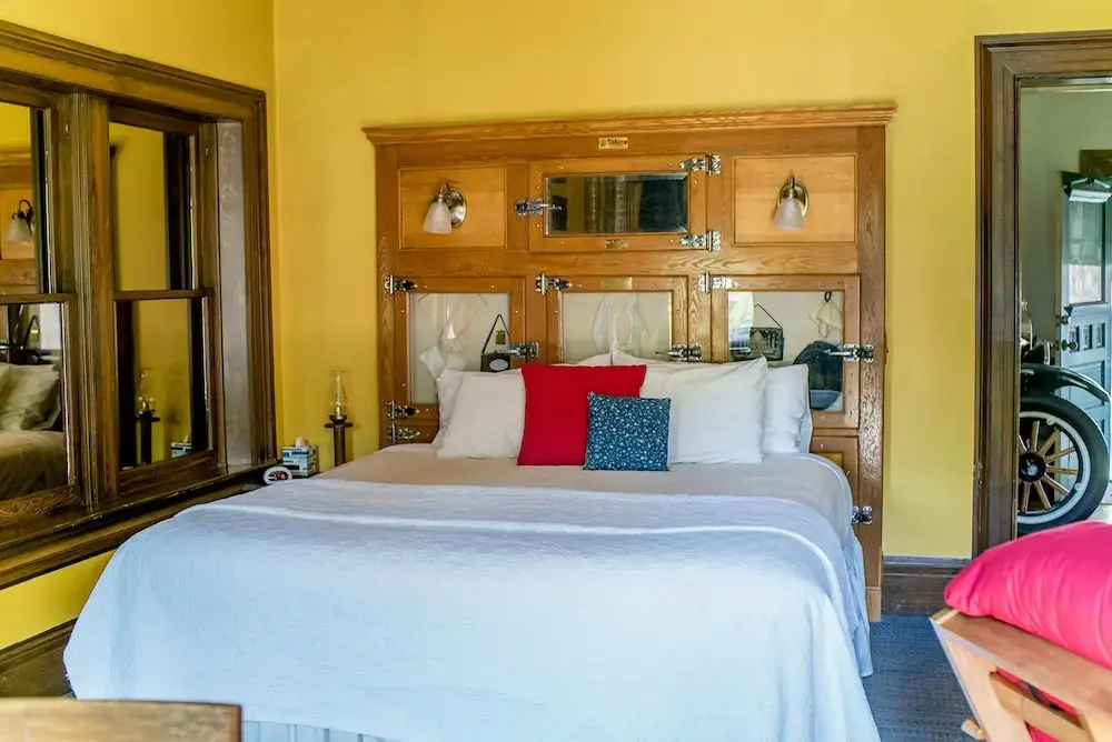 The Mulberry Inn -An Historic Bed and Breakfast