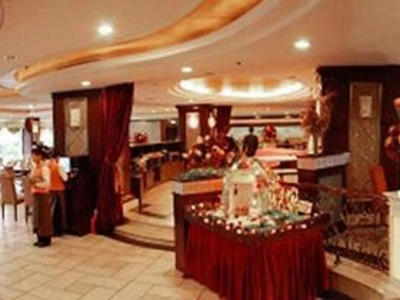 Four Seas Hotel