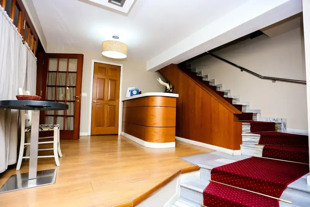 Hotel Town House