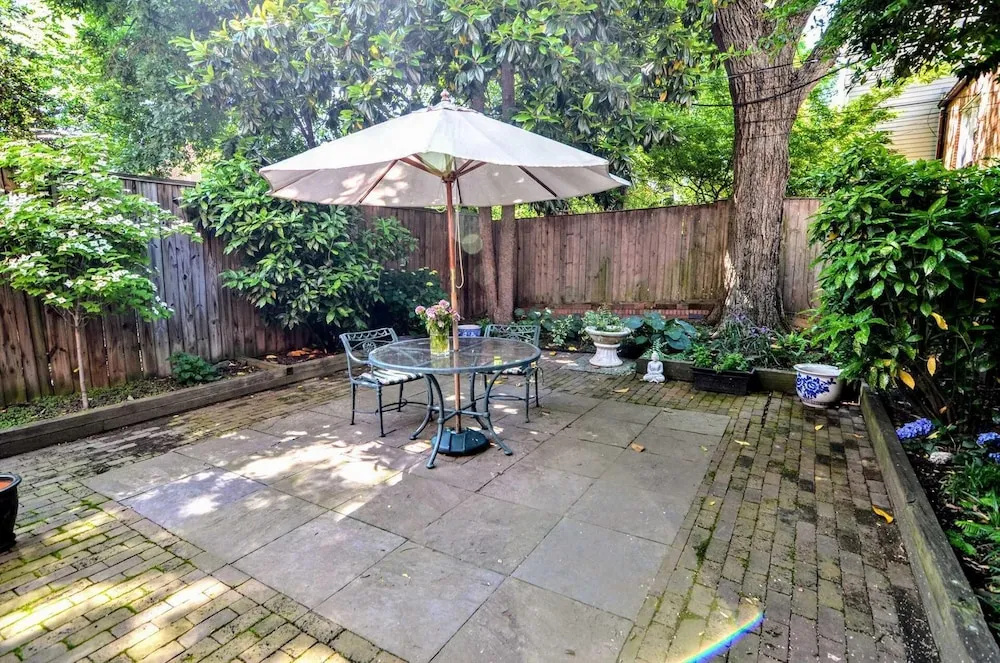 807 East Capitol St. - 4 Br Home