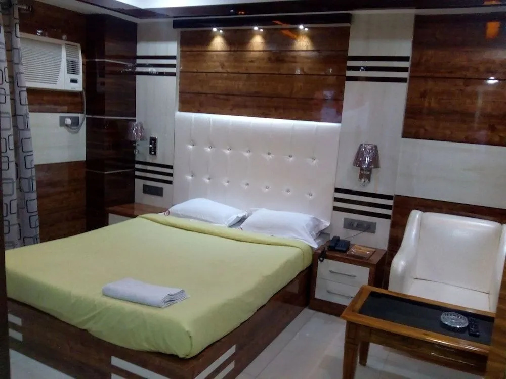 Hotel Rodili Residency