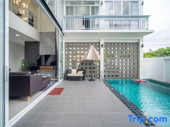 La Lune Pool Villa Chiang Mai