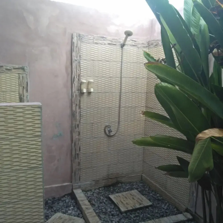 Kubu Sunset Guest House
