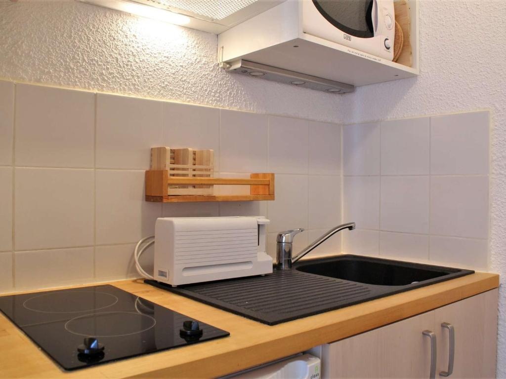 Appartement Risoul, 1 pièce, 4 personnes - FR-1-330-174