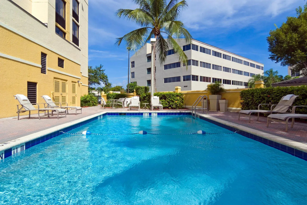Holiday Inn Express Hotel & Suites Kendall East-Miami by IHG