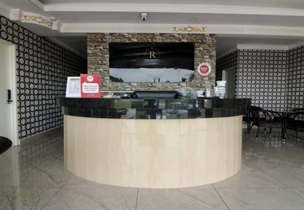 Royale City Hotel