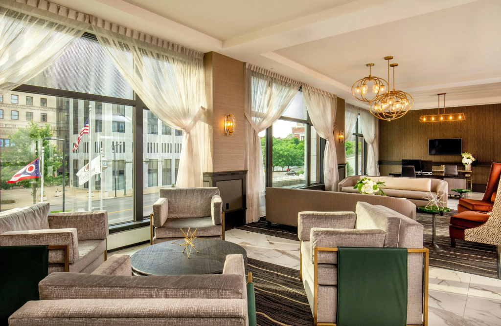 Doubletree By Hilton Youngstown Downtown