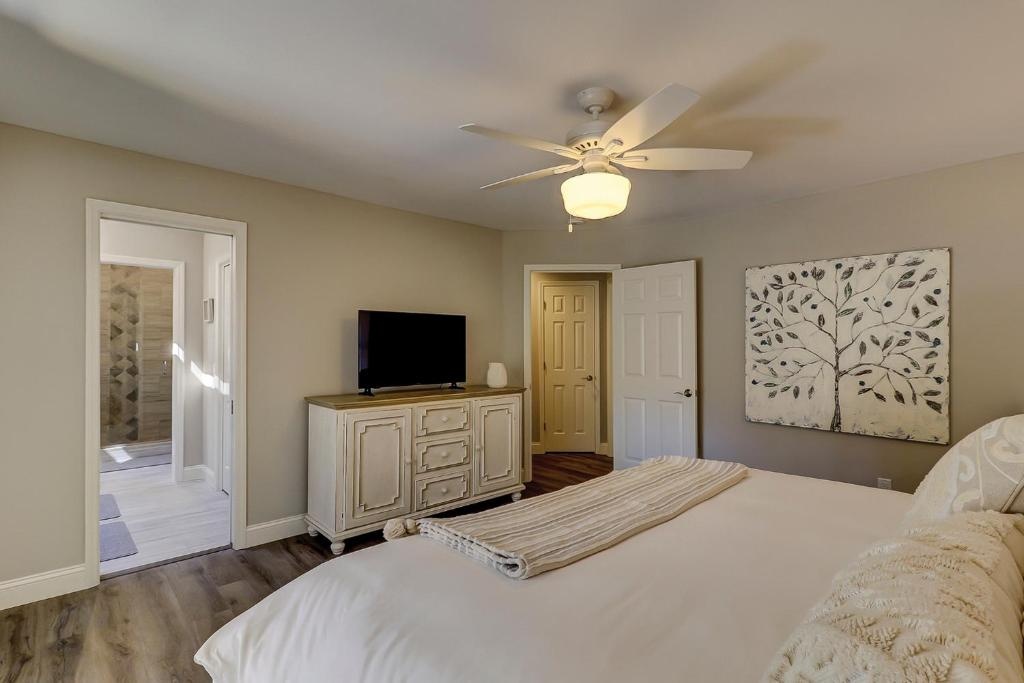 41 Governors Rd 3 BR Home Private Pool