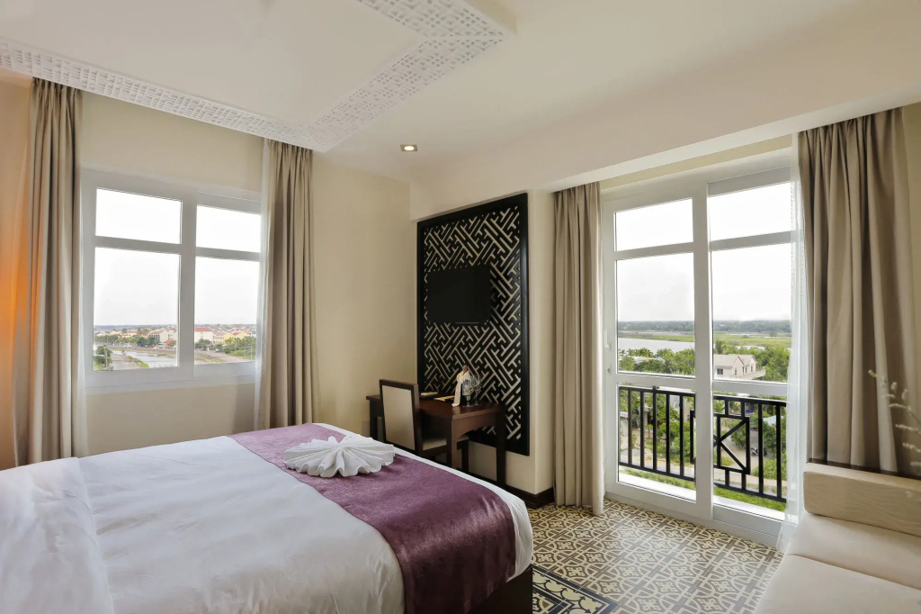 Royal Riverside Hoi An Hotel & Spa