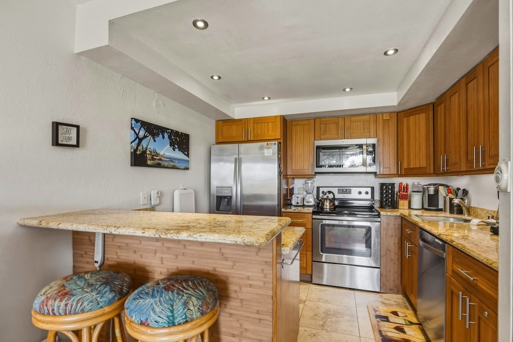 Oceanfront Condo Near Napili Bay 1br - Unit A17 1 Bedroom Condo