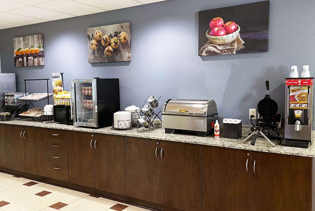 Microtel Inn & Suites by Wyndham Michigan City