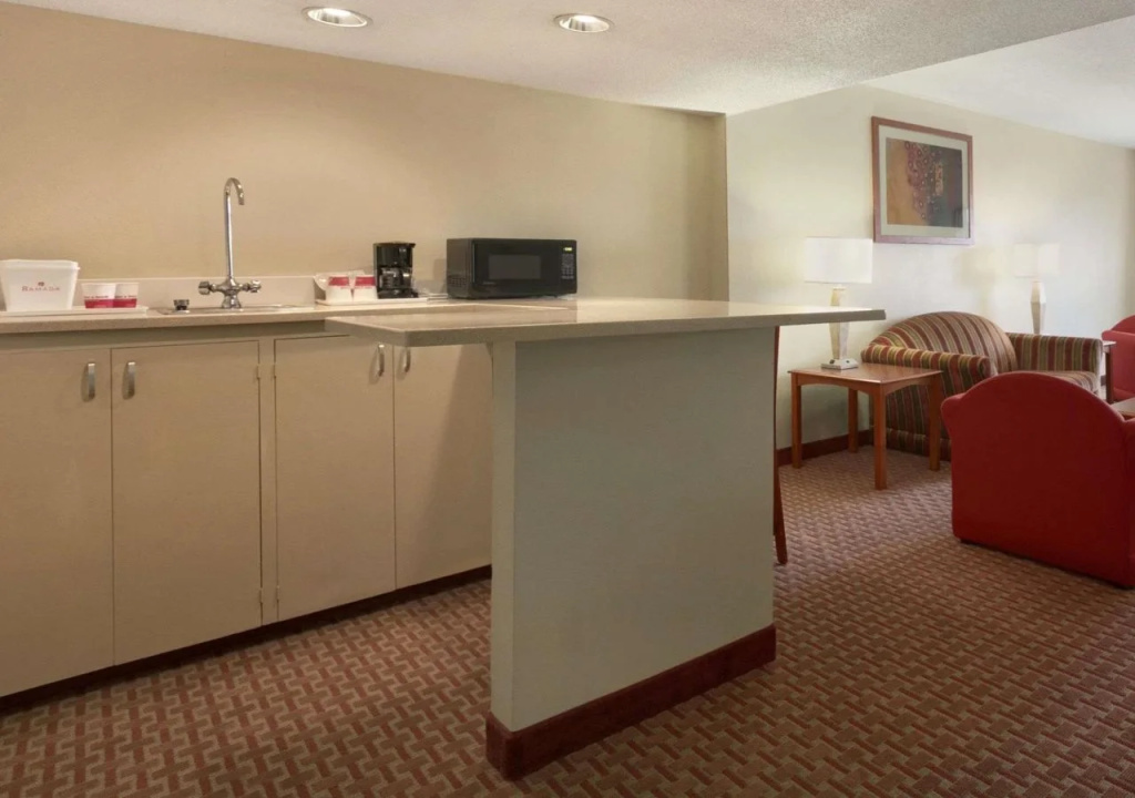 Ramada Burlington Hotel and Conference Center