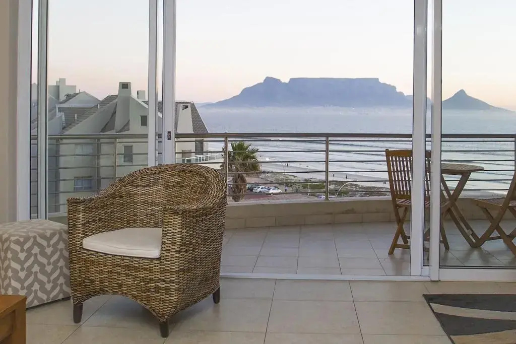 2 Bedroom apartment with Breathtaking Views!