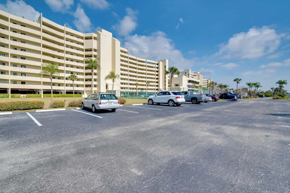 Remarkable Hudson Condo w/ Coastal Views!