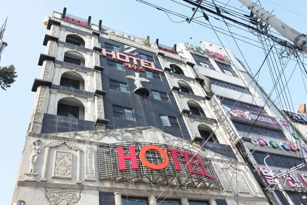 Cheonan El Hotel