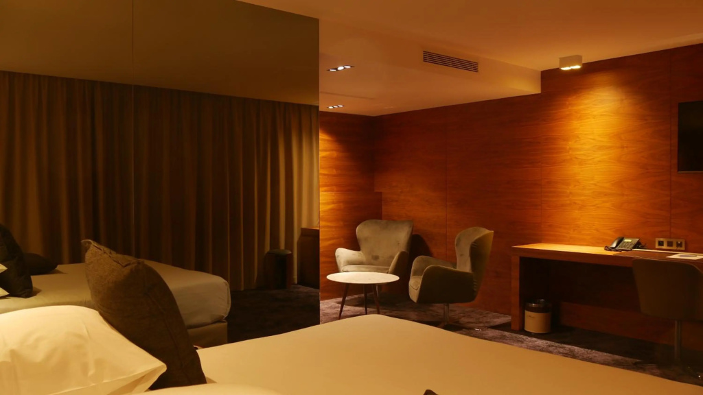 Howard Hotel Paris Orly Airport