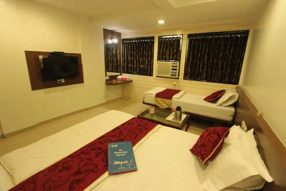 OYO 1370 Hotel Akash