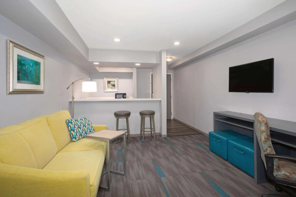 Hampton Inn Monterey