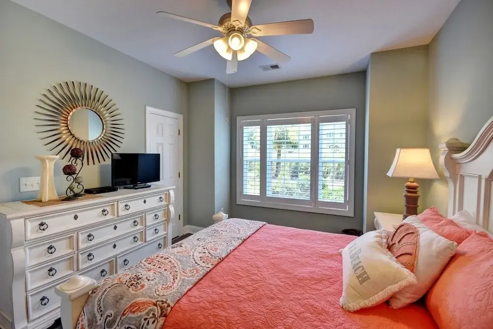 4803 Bovardia Place #102 2 Bedroom Condo by Redawning
