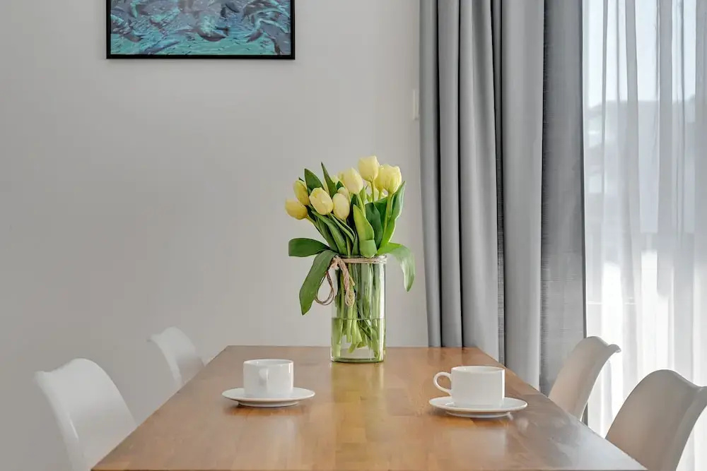 Flats For Rent - Apartment by the sea