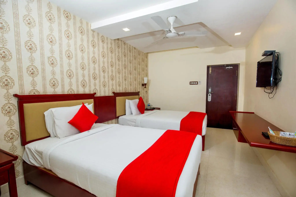 OYO 14759 Hotel President
