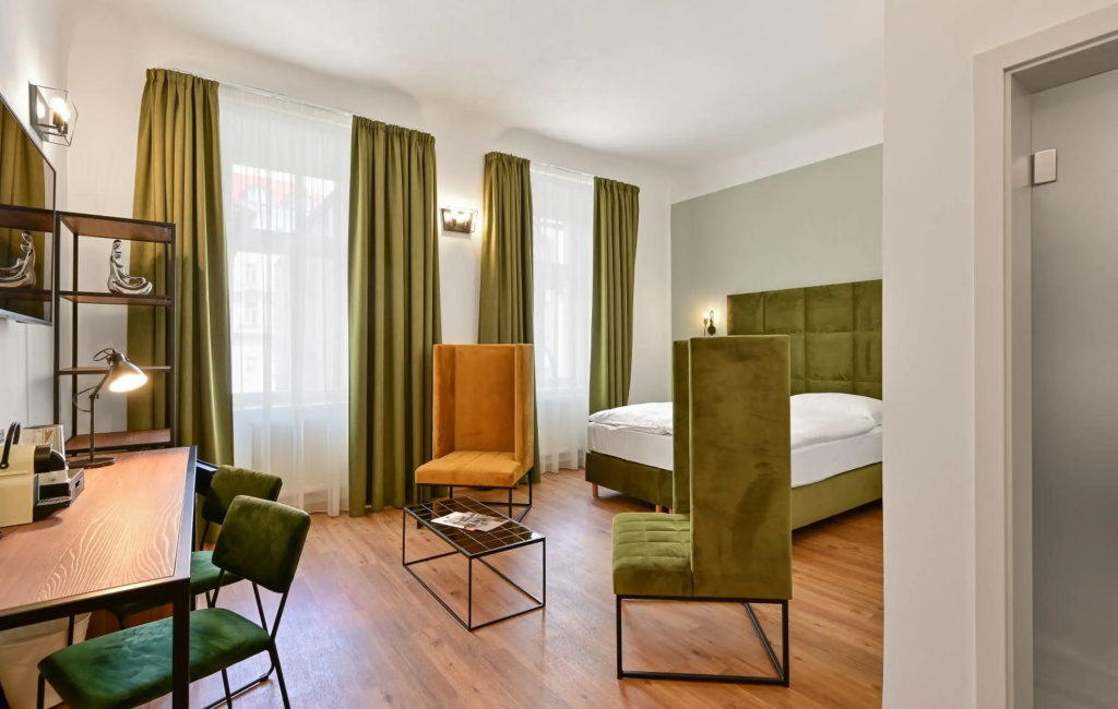 Hotel Garden Court