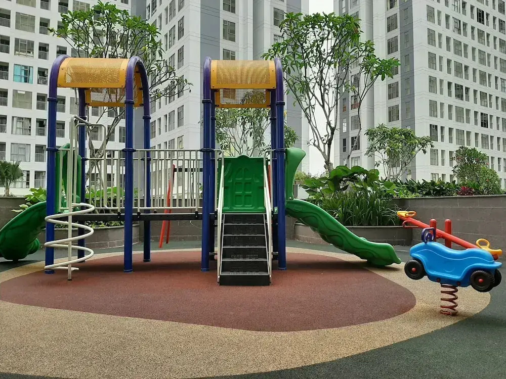 Convenient and Luxurious 2BR Apartment at  M-Town Residence