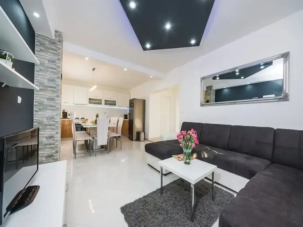Charming Holiday Home in Kruševo With Swimming Pool