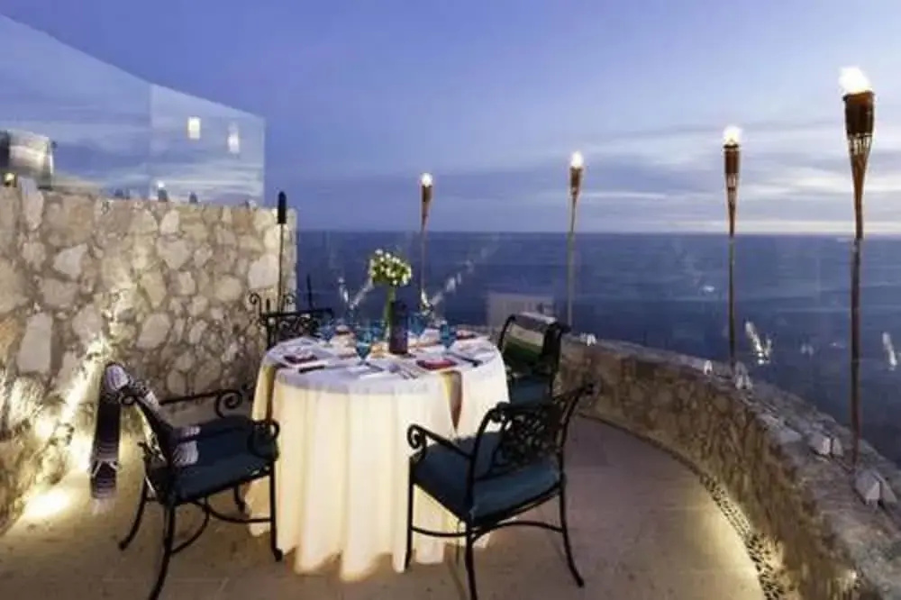 Exclusive Family Suite with Beautiful View at Cabo San Lucas