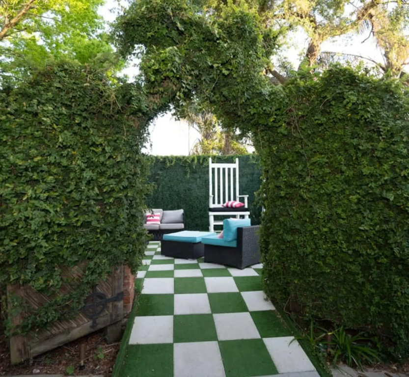 Best Location 5BR Next to French Quarter Book NOW!