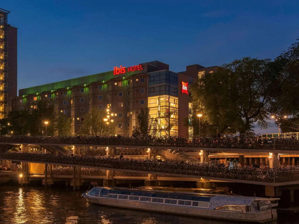 ibis Amsterdam Centre