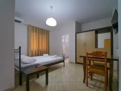 Vironas Rooms