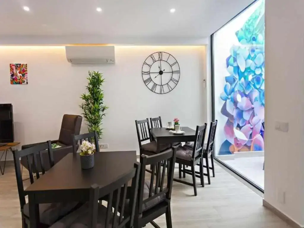 Faro Clara Suites