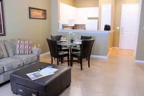 2400 Mccue By Sterling Suites