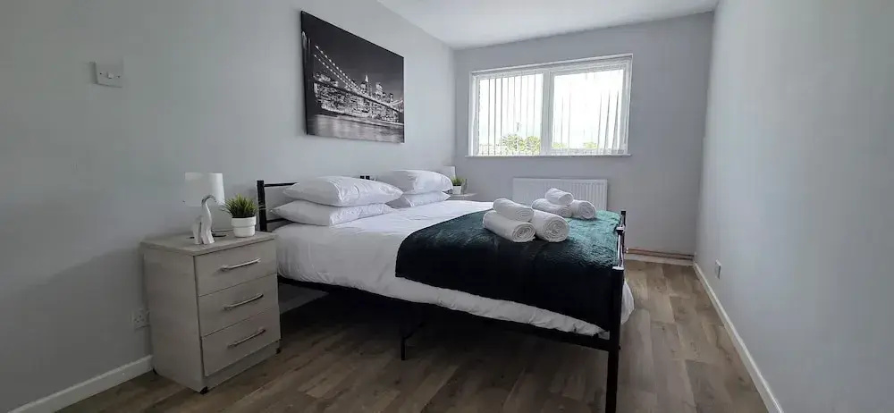 4 Bed Apartment in Warwick
