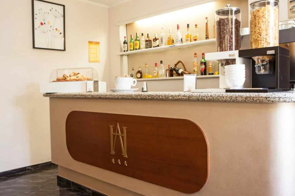 Hotel Adriano