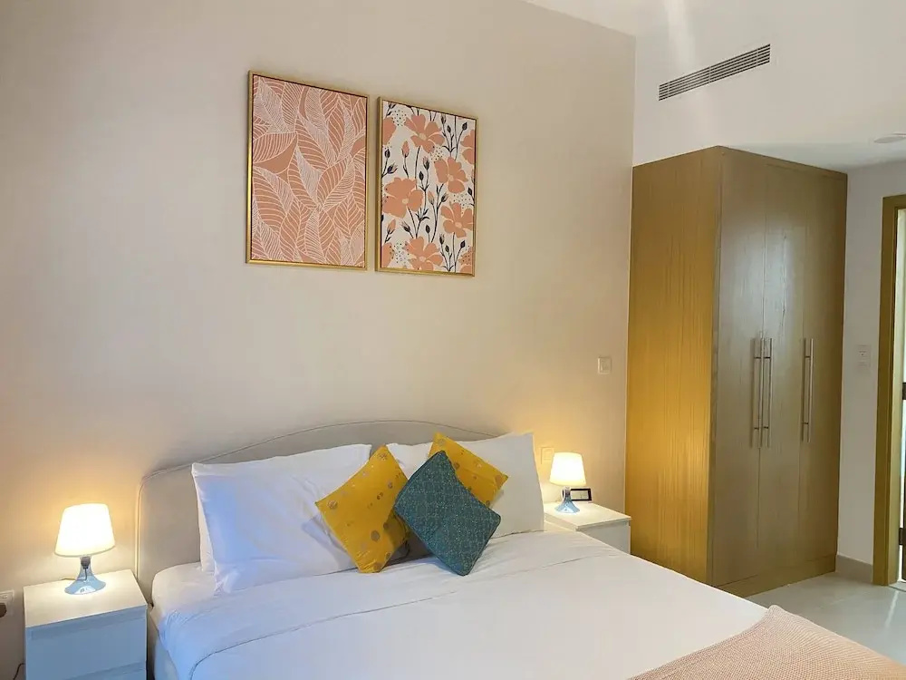 Lux BnB Bellevue Tower City  View