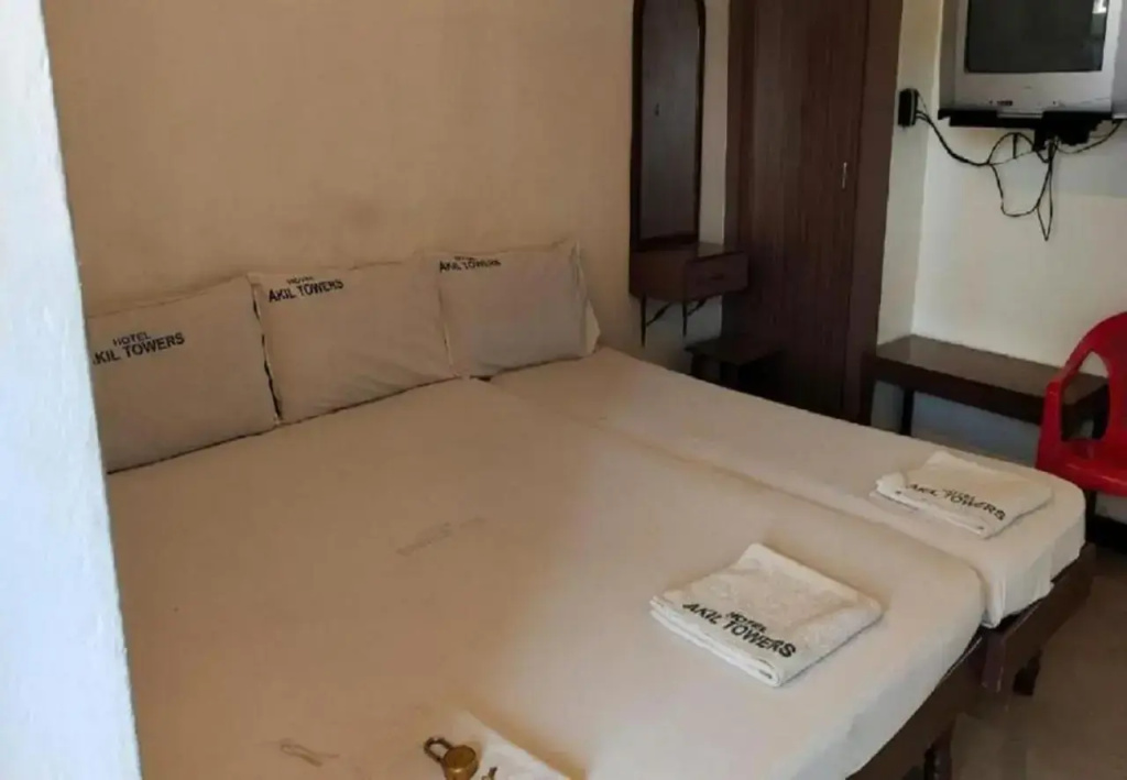 Hotel Akil Towers