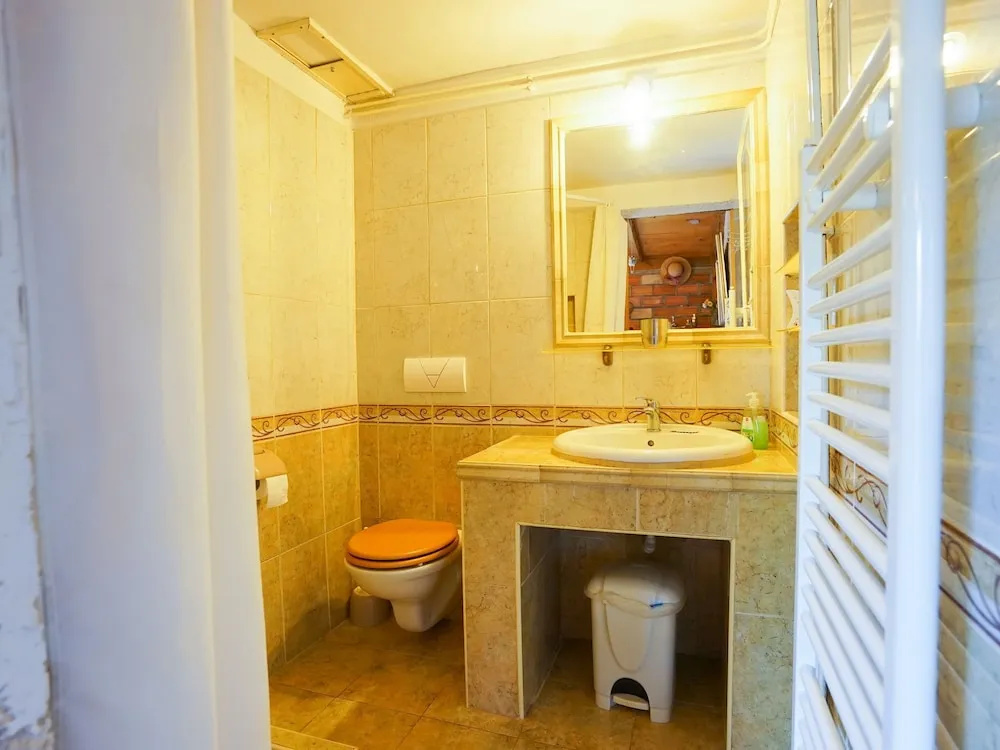 Charming Holiday Home in Banj With Private Terrace