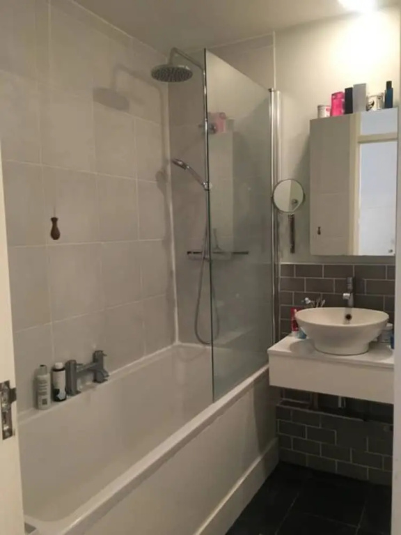 2 Bedroom Flat In Farringdon