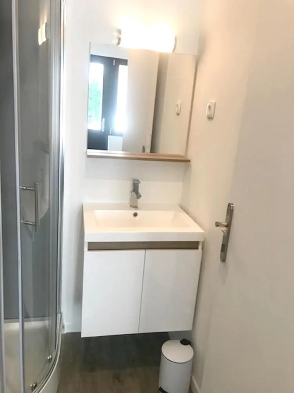 Studio in Rennes, With Enclosed Garden and Wifi