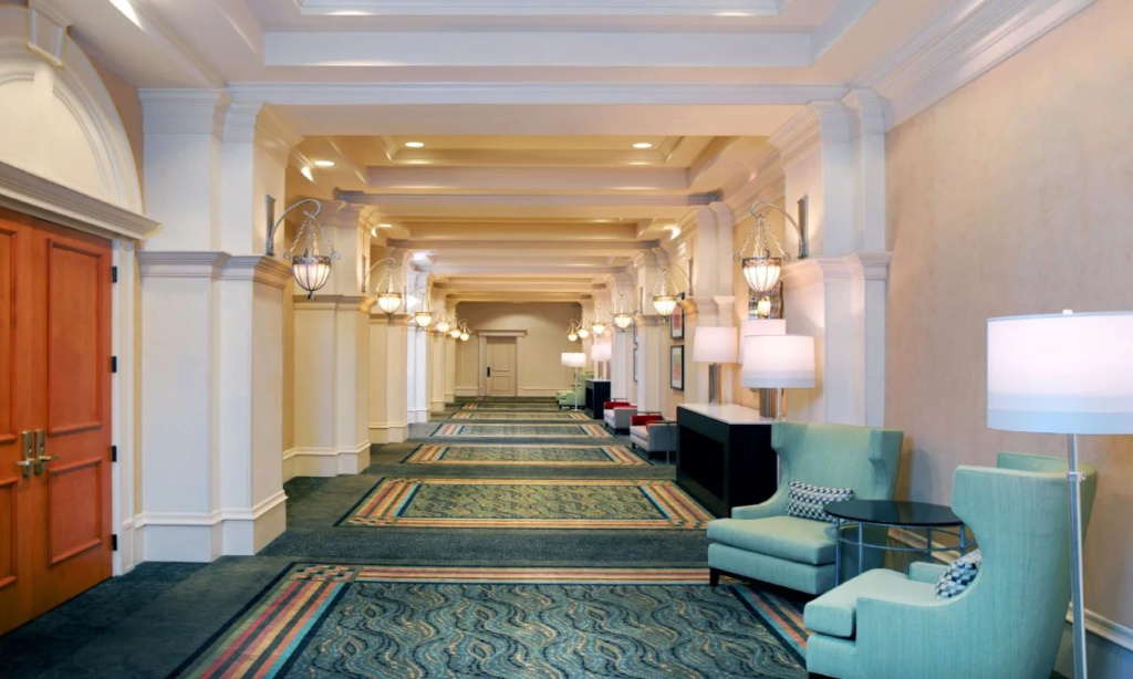 Hilton Naples